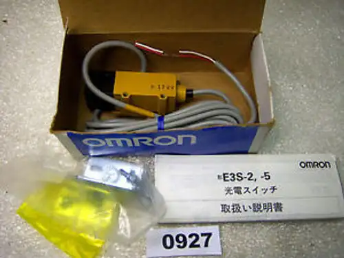 Omron E3S-5B41 Photoelectric Sensor