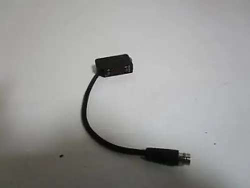 Keyence Pz-V32P 光電感測器放大器