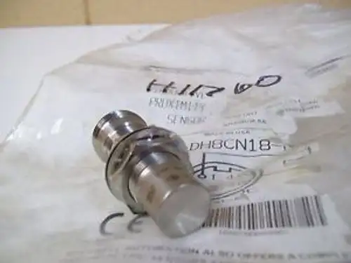 Allen Bradley 871Tm-Dh8Cn18-N4 Inductive Proximity Sensor