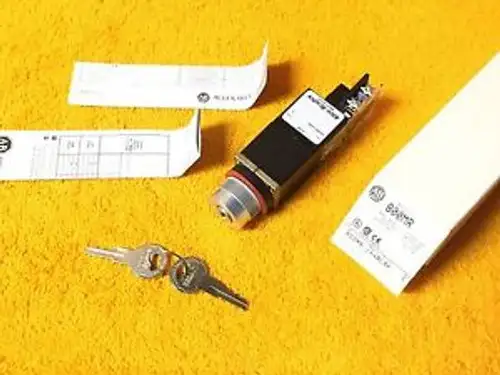 Allen Bradley 800Mr-J44Blak Small Round Keyed Selector Switch Series C