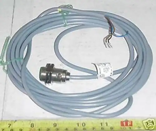 Cutler Hammer E57S Proximity Switch Series A1_10-30 Vdc_130Ma_Source Pnp