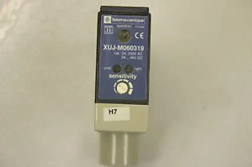 Xuj M060319H7 Telemecanique Photoelectric Sensor