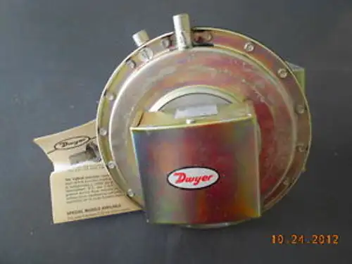 Dwyer Instruments 1638-2 Pressure Switch 1.0 To 3.0 Inches Water