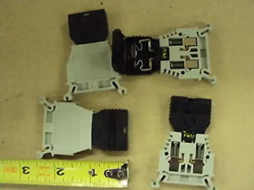 Allen Bradley 1492-W4P Terminal Block & Fp4 Indicating Fuse Holder 33