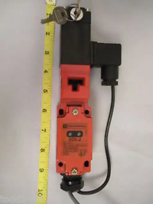 Telemecanique Xck-J5962 B21 Safety Key Switch Zck-J921