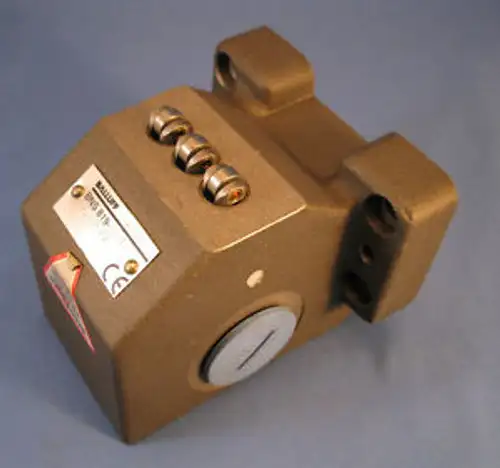 Balluff Bns 819-B3-R12-72-10-Fd Multiple Position Switch