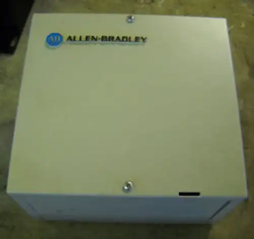 Allen Bradley Enclosed Rev Starter 104 105-A09Ad3-B12