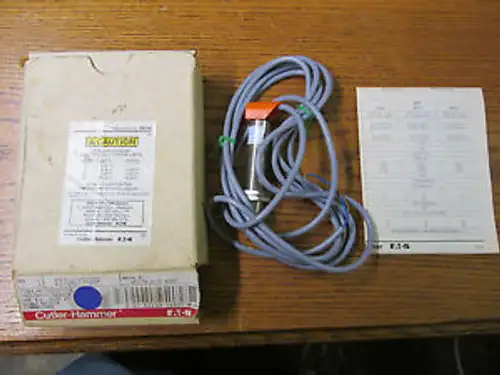Cutler Hammer E57LAL18A2SR 35-250VAC rurowy indukcyjny czujnik zbliżeniowy
