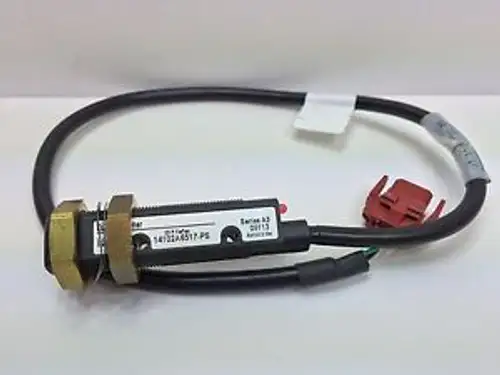 CUTLER-HAMMER COMET SERIES SENSOR 14102A6517-PS 10-30 VDC 25 FT REFLEX