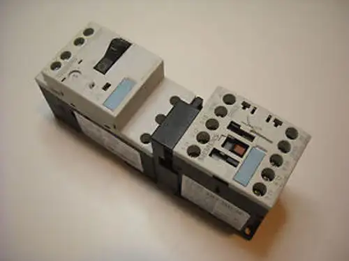 Un Siemens Combination Starter 3RA1115-0KA15-1BB4