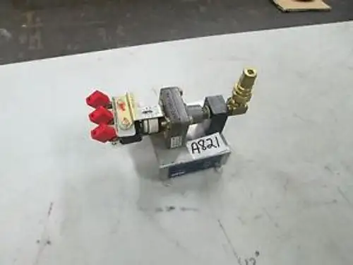 Lab Volt Fixture Mounted Hydraulic Pressure Switch P/N 61002 0-520 PSI