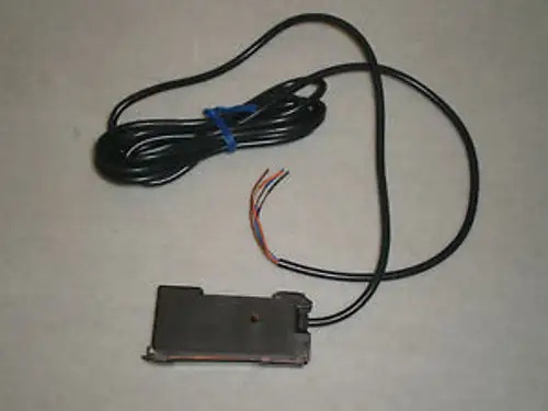 Omron E3X-Dag11-S Photoelectric Switch Amplifier
