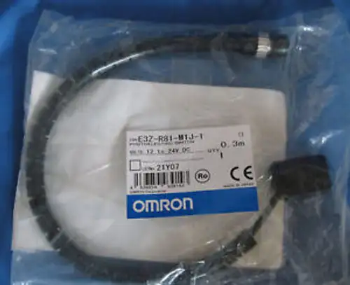 Omron E3Z-R81-M1J-1 Photoelectric Sensor