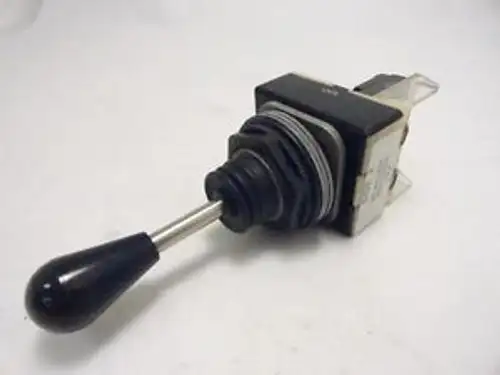 146351 - Allen-Bradley 800T-T3S8 Toggle Switch Ser P 600V Max