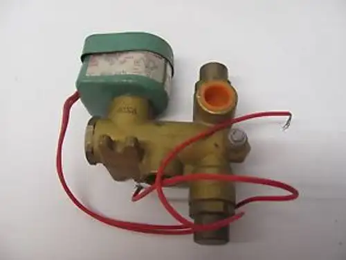 Asco Red Hat 8300D68F Solenoid Valve 1/2 Npt 120/110 Nos