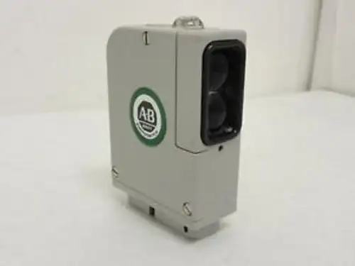 Allen-Bradley 42Mrp-5000 Ser: C 拡散型フォトセンサー