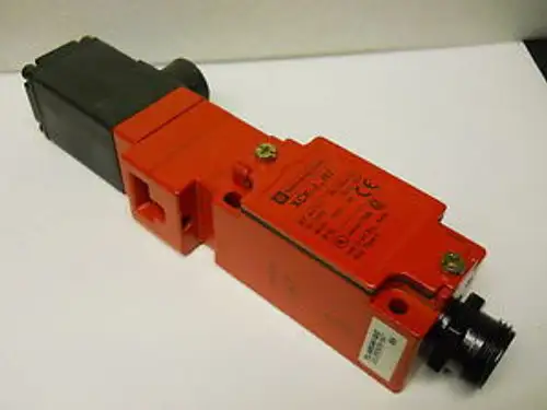 Telemecanique Xckj5956F0-547 Interruttore di sicurezza interblocco 240V 3A