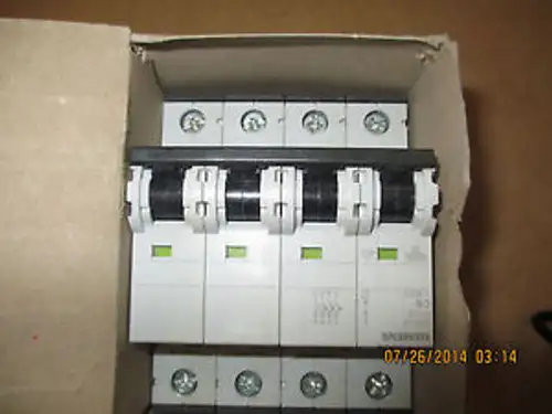 Siemens 5Sy4606-7 miniaturní jistič