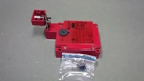 Telemecanique Xcs-E5311 bezpečnostní blokovací spínač
