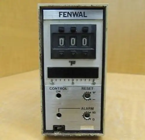 Fenwal Temperature Alarm 14-043071-104 Input: Ac 120/240V 50/60Hz Sensor J