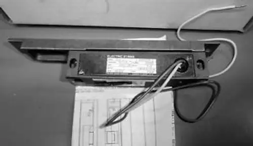Folger Adam 310-2 1/2 32D Electric Strike Assembly Lock Non Fail Safe Nfs 24V