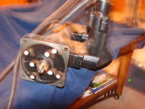 Yaskawa 6W0207-1-01 E Hazardous Servo Motor