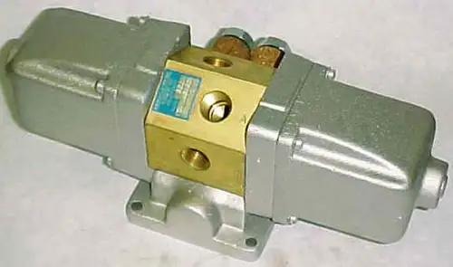 Lexair Airmatic Beckett 3/8" Npt Hi Cyclic Valve B2A-3/8 -Air-Type I -120/60