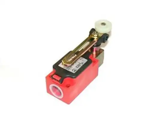 Allen Bradley Limit Switch 10 Amp Model 802A-C33P2-S7
