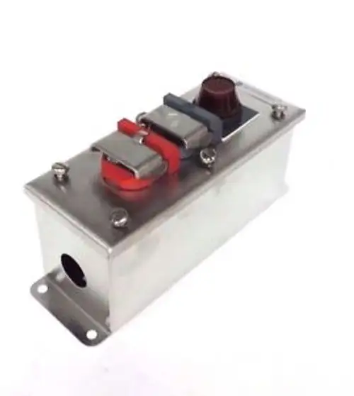 Allen Bradley 800H-2Har4 Ser. R Start/Stop Enclosure W/ 1490-N9 Ser. C Hub