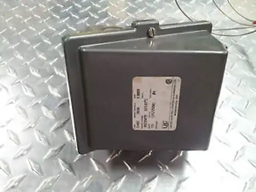 United Electric Controls Temperature Switch E402-2Bsb
