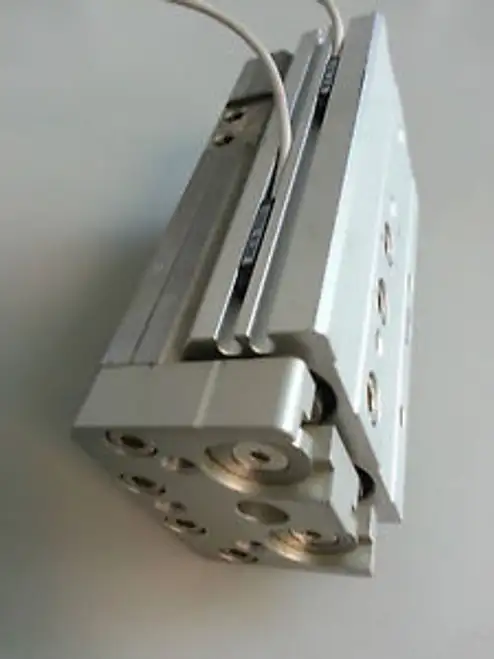 Smc Mxq20-50 Rts#0230.150 With Cylinder Switches