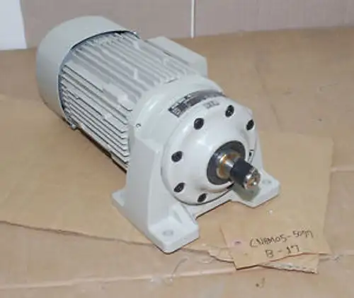 Sumitomo Heavy Cnvm05-5077-B-17 Induction Gearmotor