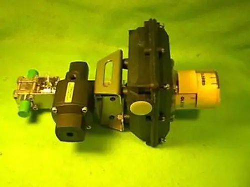 Whitey Pneumatic Ball Valve 316 Ss-62V Vco 4 1/4 133 Sr Actuator Accutrak