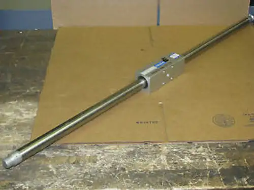 Festo Dgo-25-750-Ppv-A Pneumatischer Linearantrieb