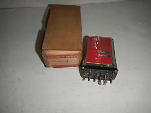 Interruttore di prossimità Namco Ee971-02103