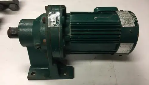 Sumitomo Sm-Cyclo Gear Head Induction Motor Hm3095 1/2 Hp 70 Rpm Ratio-25