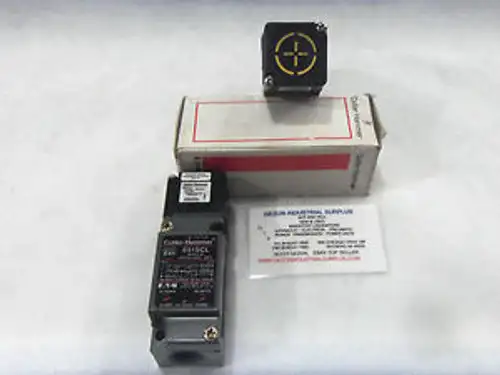 Cutler Hammer E51Scl/E51-Dt5 Photoelectric Body With Head