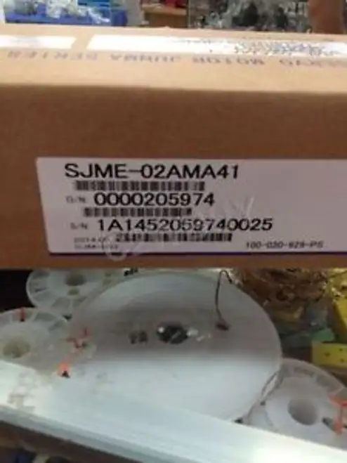 Yaskawa Sjme-02Ama41 200W Xhg51 伺服馬達