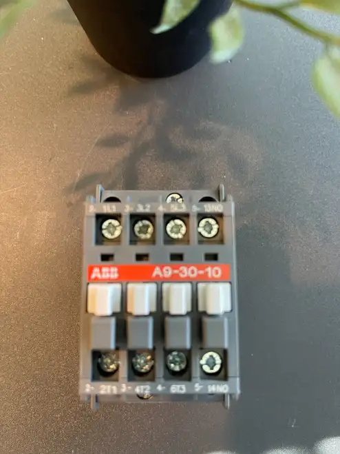 Abb A9-30-10-80 4 Pole 220 Volt Contactor 1Sbl141001 R8010