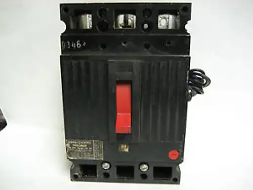 GENERAL ELECTRIC 30 AMP 3 POLE BREAKER W/SHUNT TRIP THED136030 YC-122