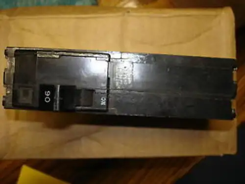 Square D QO290 2P 90 amp circuit breaker Q1L290 IN-OUT