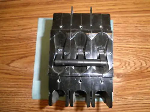 Airpax Model: 219-3-7007-1 Three Pole Breaker &Lt