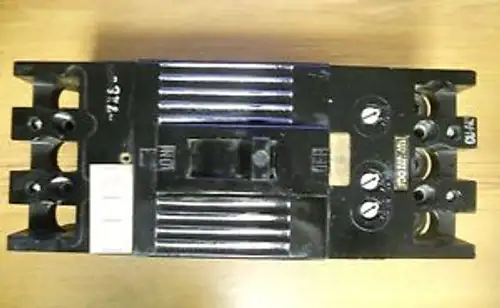 General Electric 100 Amp 3 Pole Circuit Breaker Tfj236100 (Chip) .... D-21B