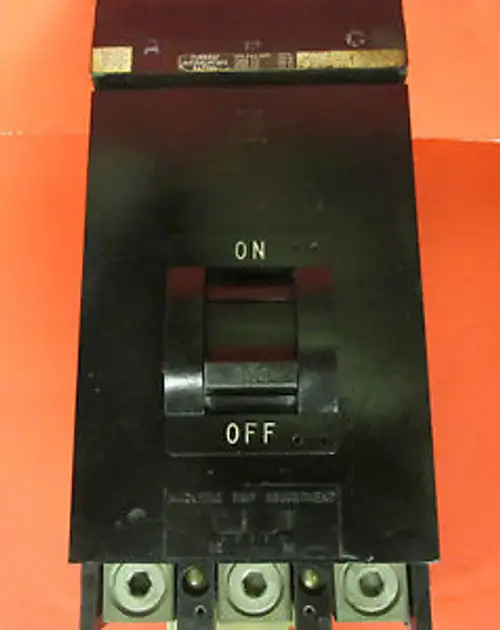 Square D 300 Amp 3 Pole I-Line Circuit Breaker La360300 ......... Vf-18