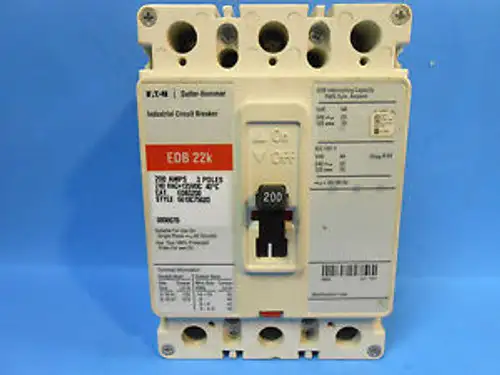 Eaton/Cutler Hammer Edb 22K Edb3200 200A 3P 遮断器