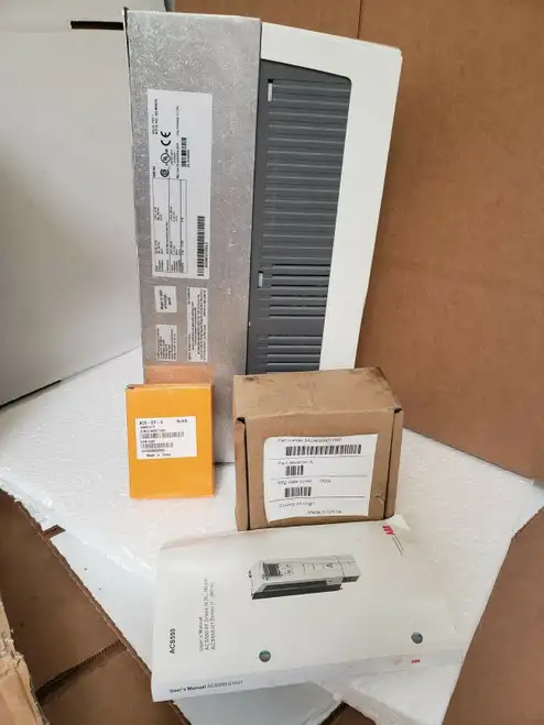 ABB Drive VFD ACS550-U1-031A-2 10 HP 3AUA0000003364 NEMA 1 驅動器