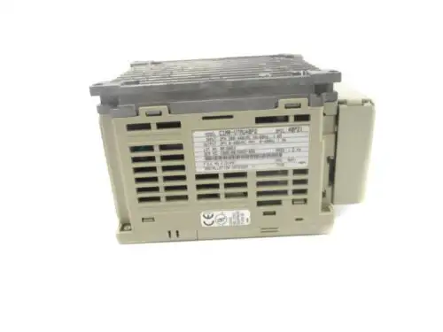 Yaskawa Electric Cimr-V7Au40P2 380-460Vac 1.6A
