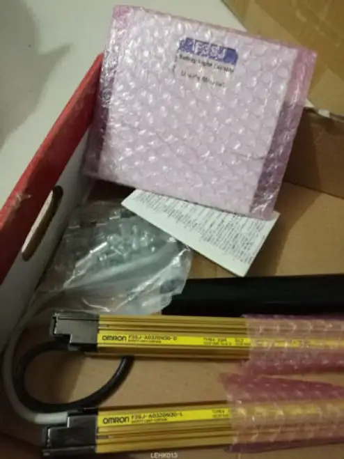 Omron F3Sj-A0320N30 光幕感測器