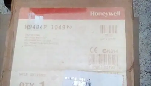 Honeywell M9484F 1049 24 Volt Modutrol motor