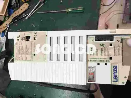 E82Ev552-4C000